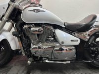 SUZUKI Intruder 800