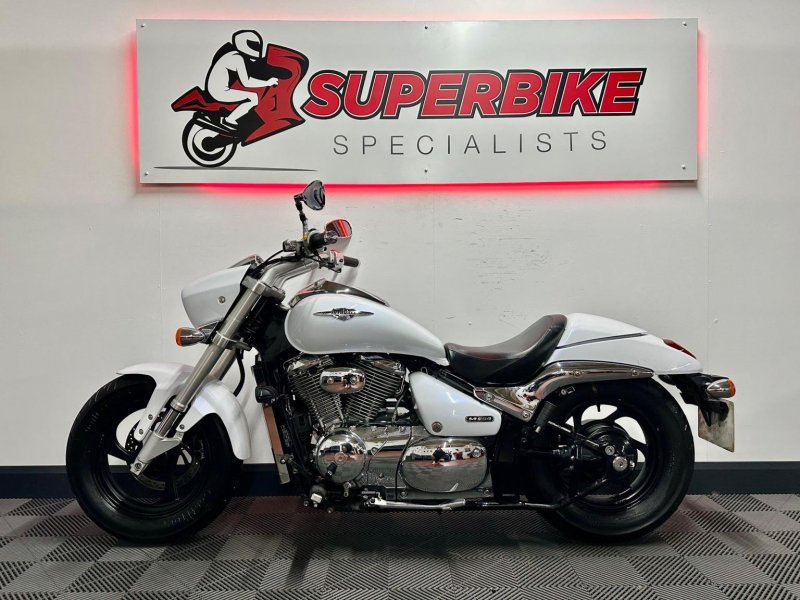 SUZUKI Intruder 800