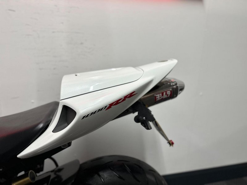 HONDA CBR1000RR Fireblade