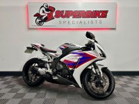 HONDA CBR1000RR Fireblade