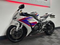 HONDA CBR1000RR Fireblade
