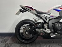 HONDA CBR1000RR Fireblade