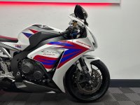 HONDA CBR1000RR Fireblade