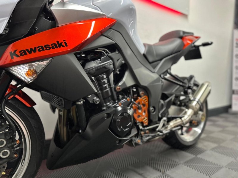 KAWASAKI Z1000