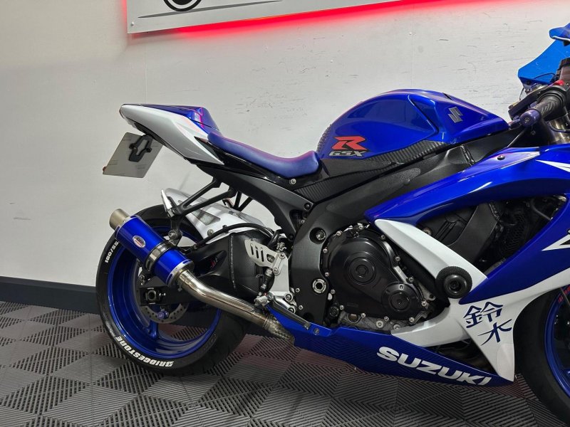 SUZUKI GSXR600