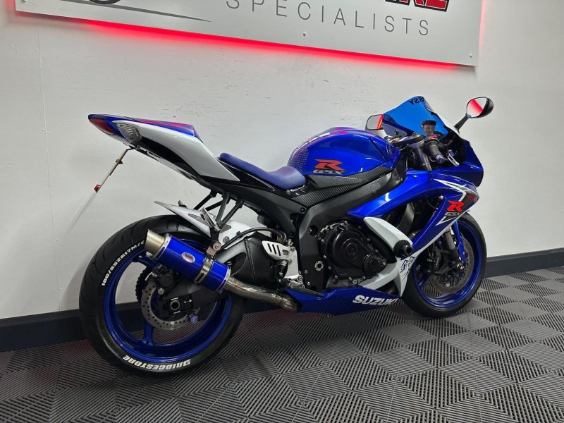 SUZUKI GSXR600