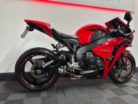 HONDA CBR1000RR Fireblade