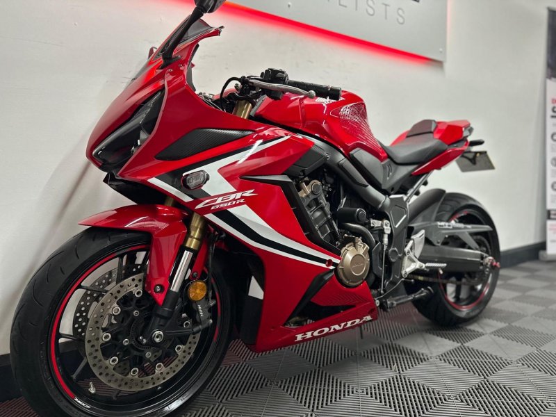 HONDA CBR650R
