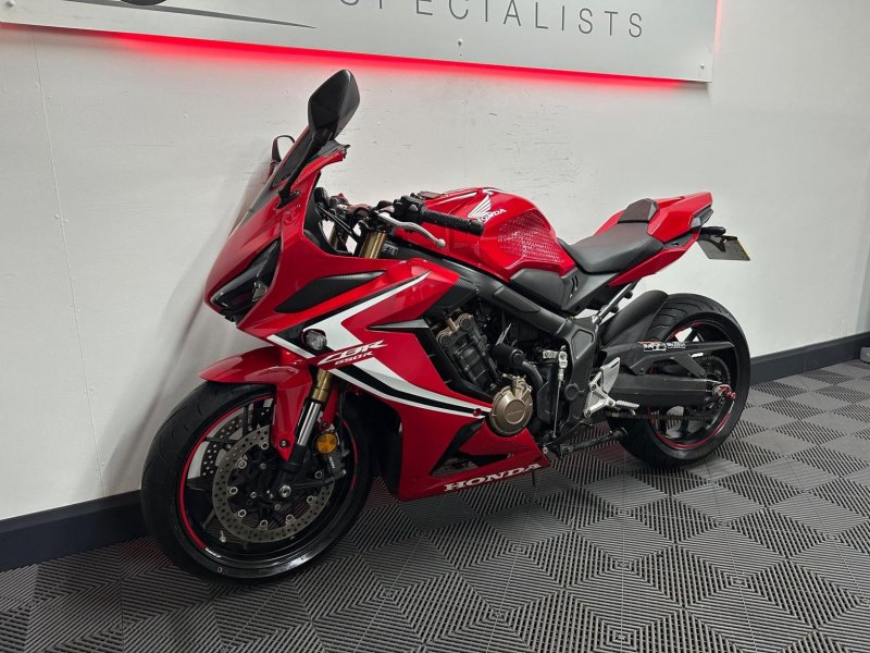 HONDA CBR650R