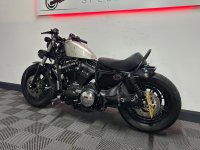 HARLEY-DAVIDSON Sportster