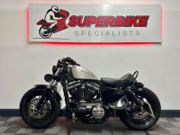 HARLEY-DAVIDSON Sportster