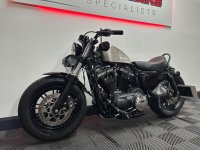 HARLEY-DAVIDSON Sportster