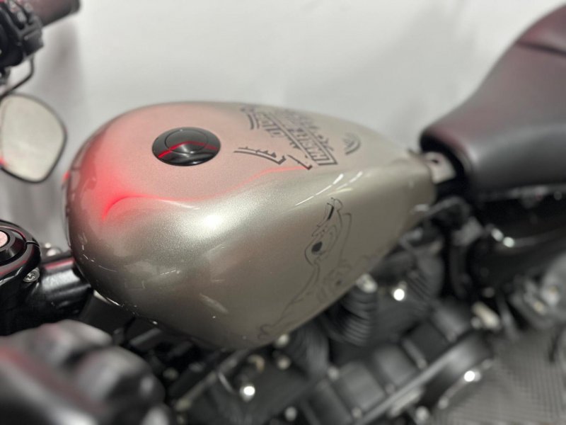 HARLEY-DAVIDSON Sportster