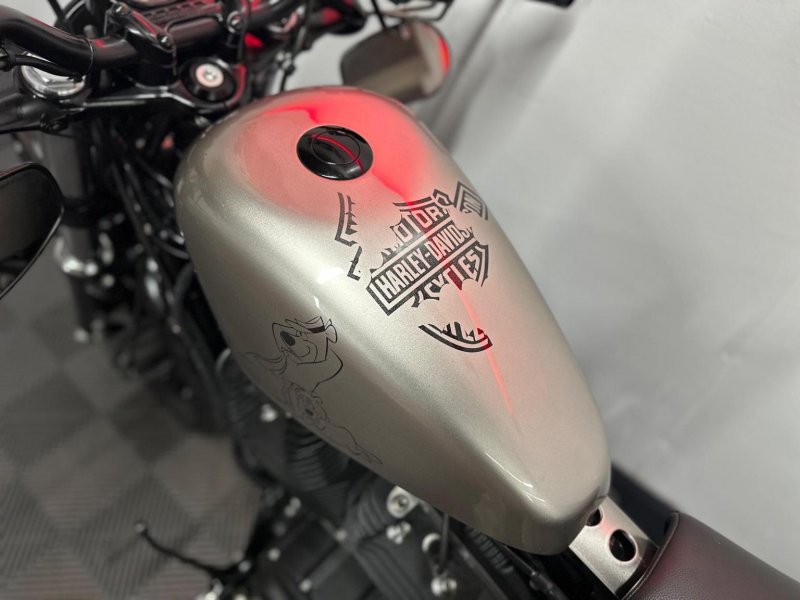HARLEY-DAVIDSON Sportster