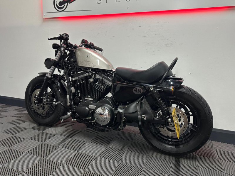 HARLEY-DAVIDSON Sportster