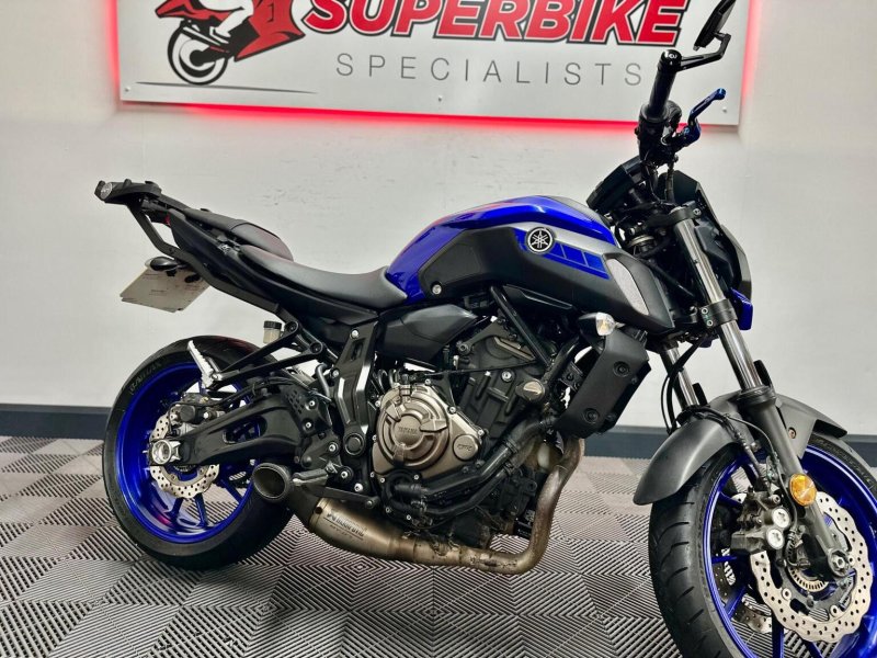 YAMAHA MT-07