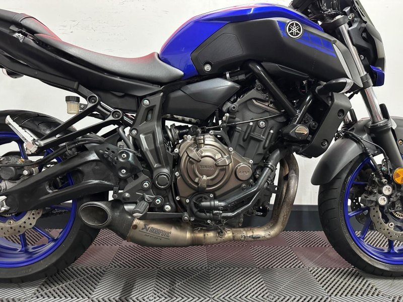 YAMAHA MT-07