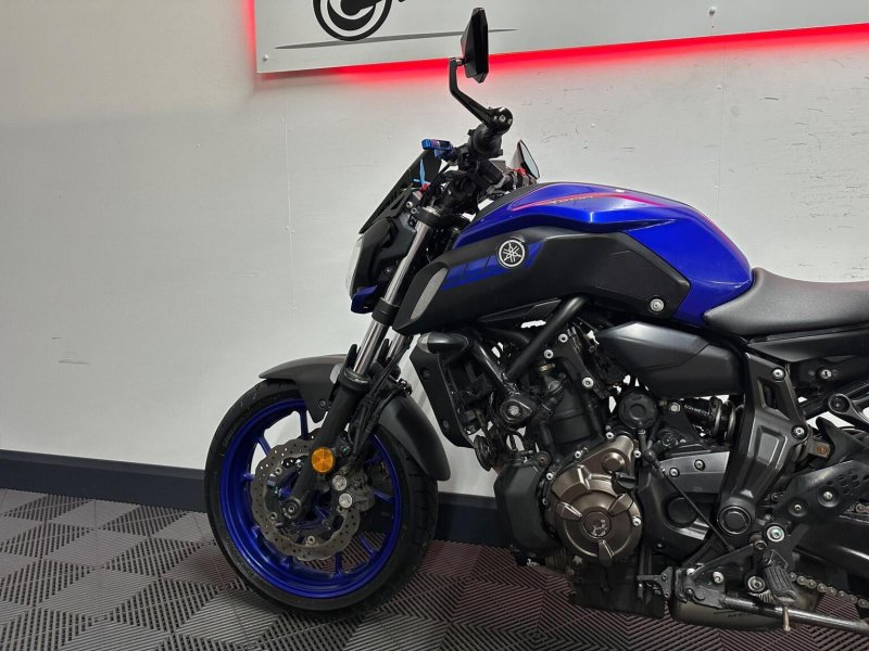 YAMAHA MT-07
