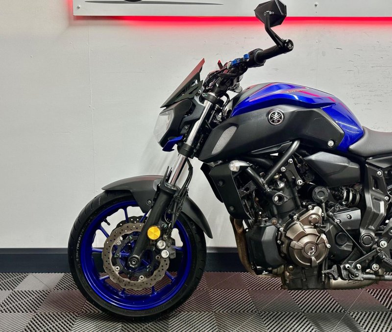 YAMAHA MT-07