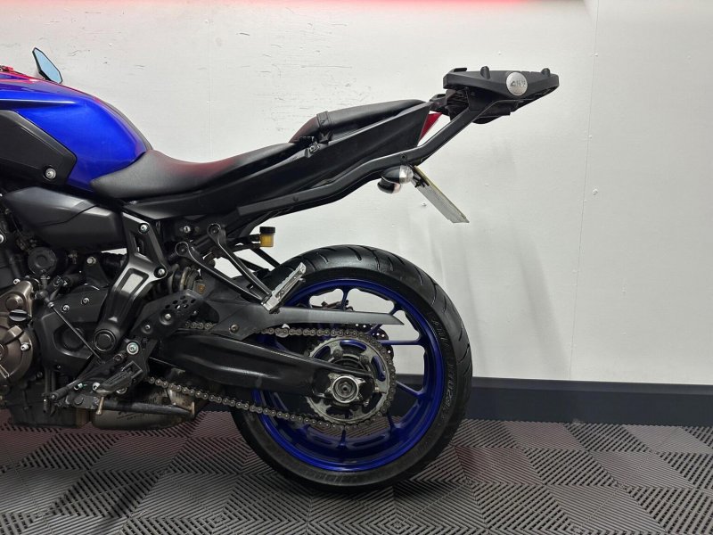 YAMAHA MT-07