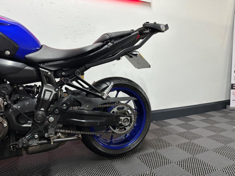 YAMAHA MT-07