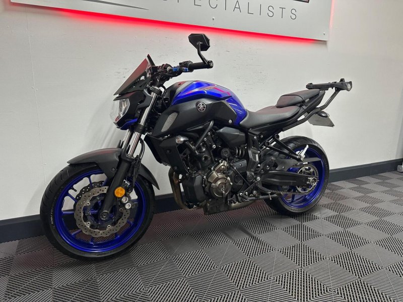 YAMAHA MT-07