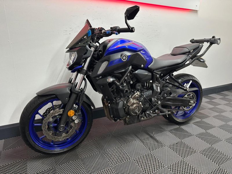 YAMAHA MT-07