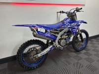 YAMAHA 