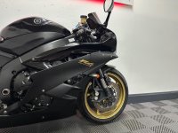 YAMAHA R6