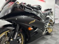 YAMAHA R6