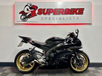 YAMAHA R6