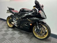 YAMAHA R6