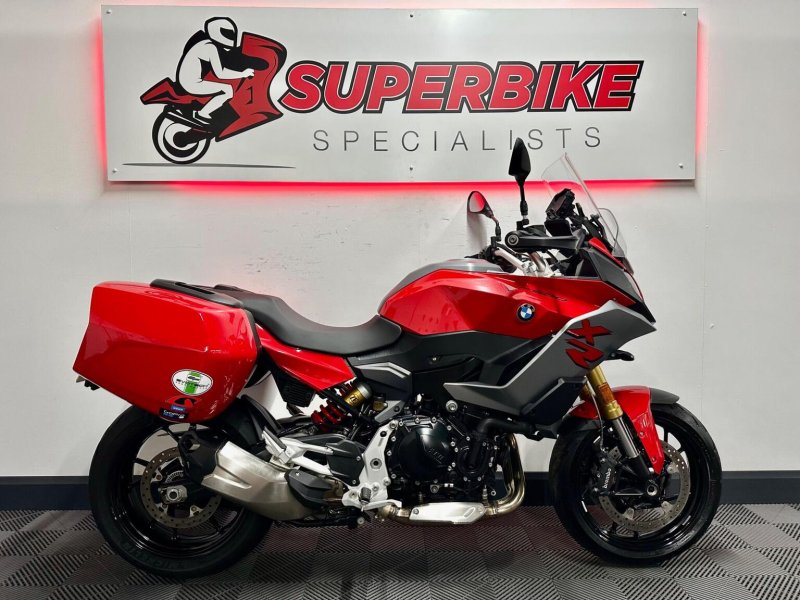 BMW F900XR