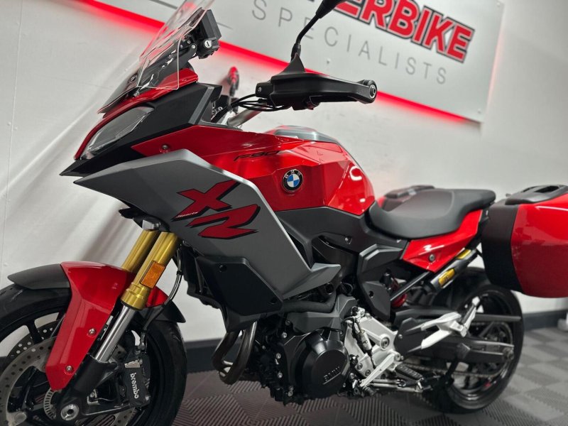 BMW F900XR