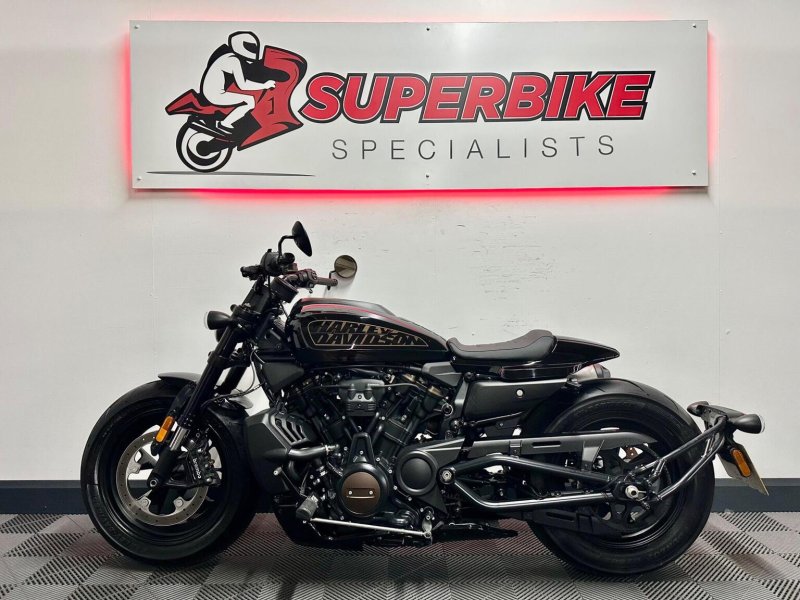 HARLEY-DAVIDSON Sportster