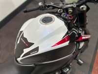 SUZUKI GSX-S1000