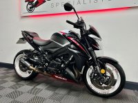 SUZUKI GSX-S1000