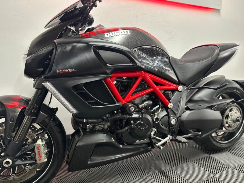 DUCATI DIAVEL