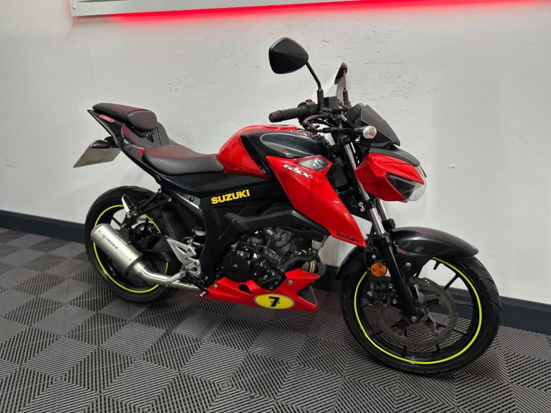 SUZUKI GSX-S125