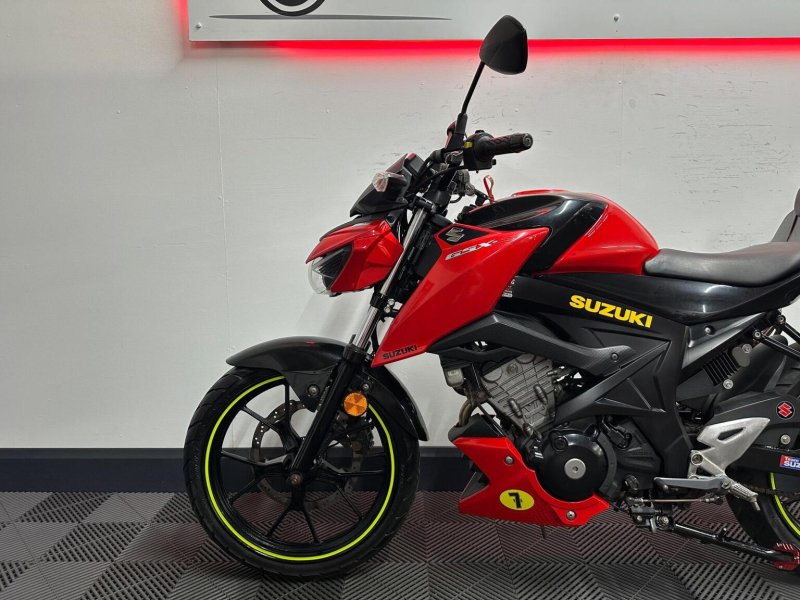 SUZUKI GSX-S125