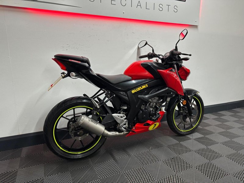 SUZUKI GSX-S125