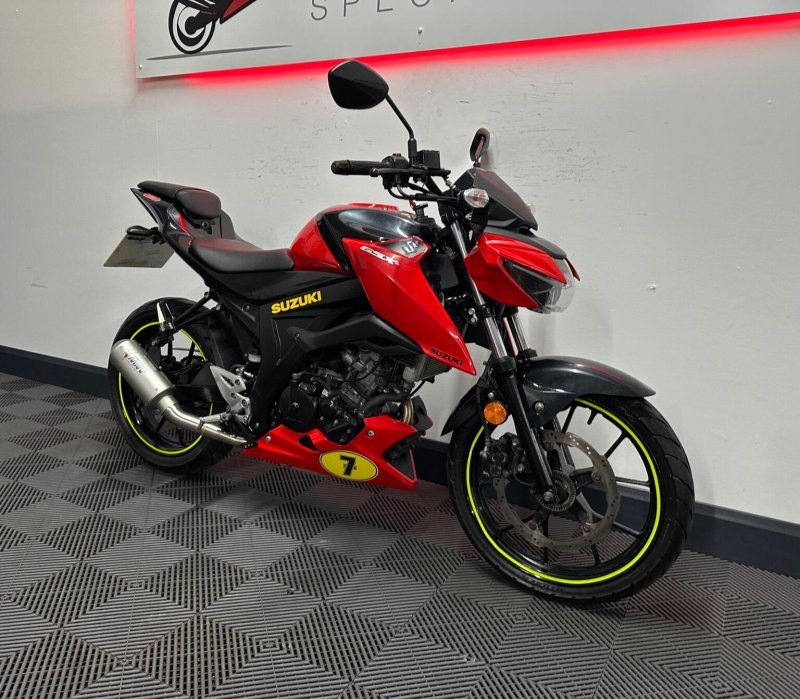 SUZUKI GSX-S125
