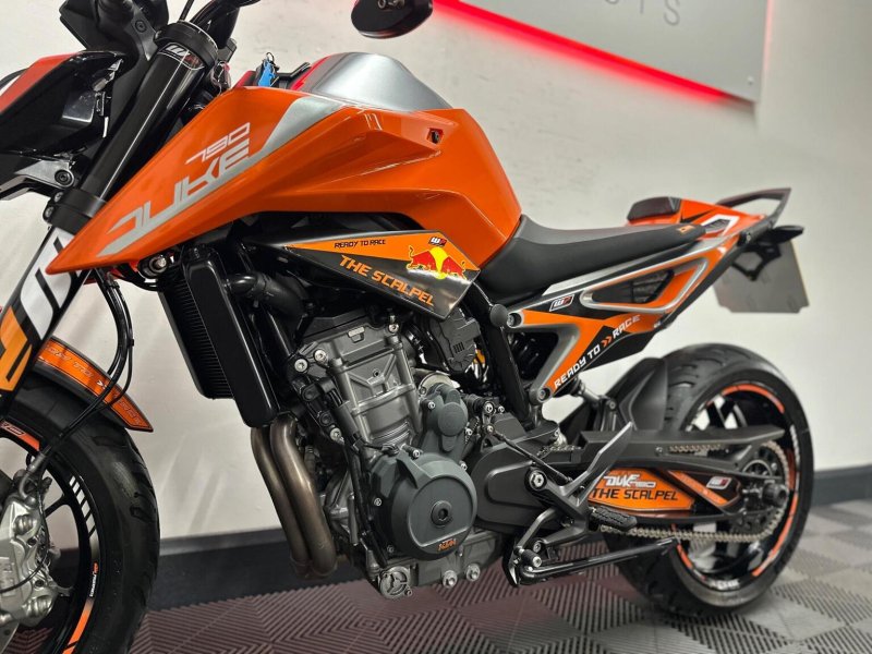 KTM 790 DUKE