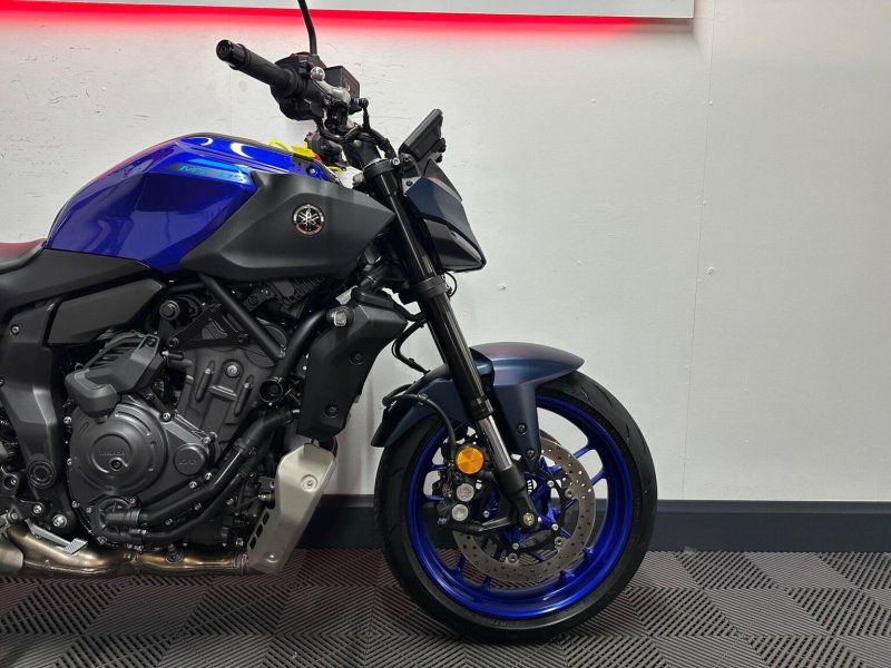 YAMAHA MT-07
