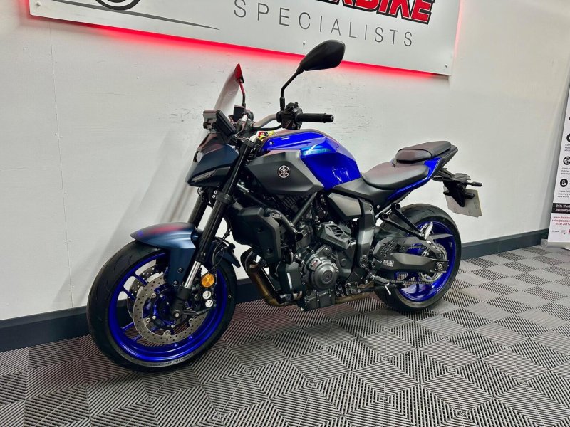 YAMAHA MT-07