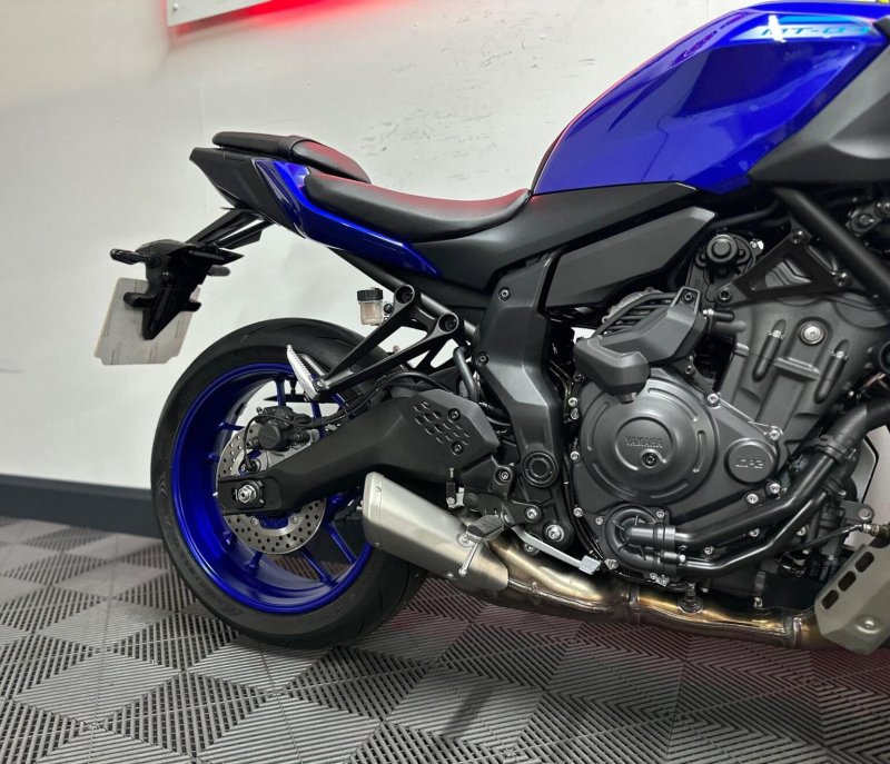 YAMAHA MT-07