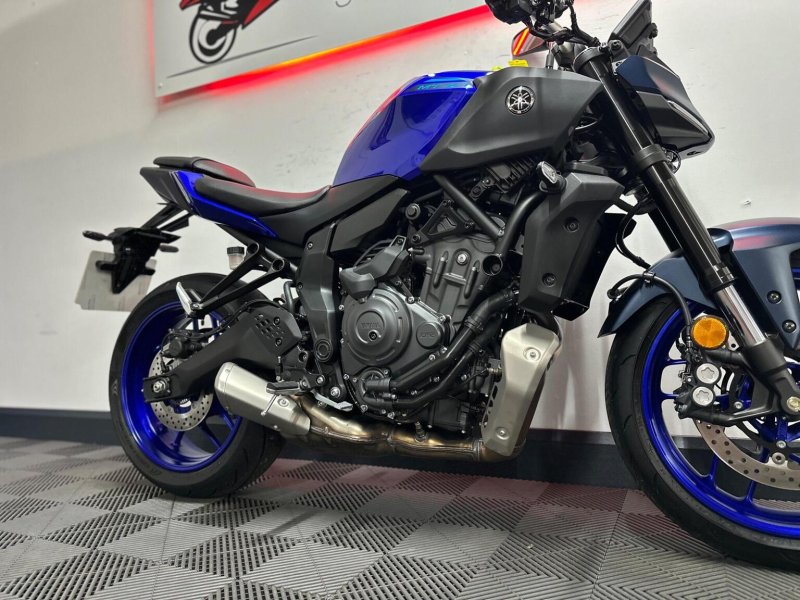 YAMAHA MT-07