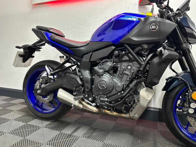 YAMAHA MT-07