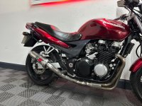 KAWASAKI ZR-7