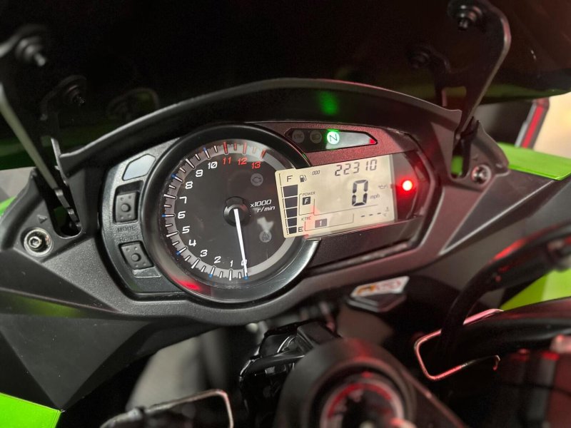 KAWASAKI Z1000